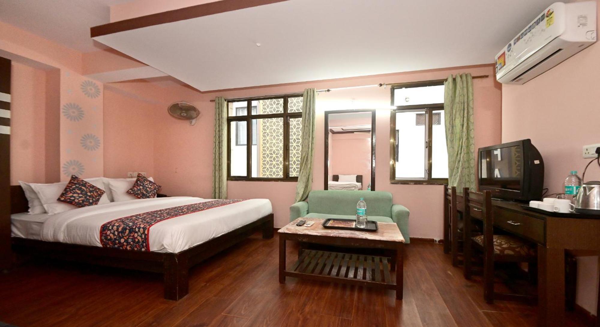Hotel Laxmi Villa Palace-Near Jaipur Railway Station Bagian luar foto
